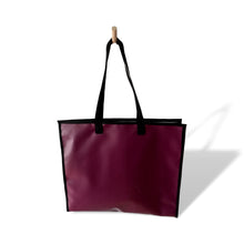 Charger l'image dans la galerie, Sac à Fourre-tout - Sac écoresponsable -  bourgogne rayé bleu
