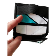 Charger l'image dans la galerie, Portefeuille unisexe avec poche de monnaie - écoresponsable - bleu et blanc