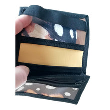 Charger l'image dans la galerie, Portefeuille unisexe avec poche de monnaie - écoresponsable - orange papillon monarque