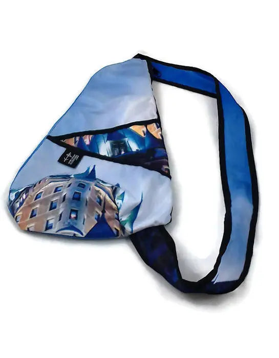 sac à dos format petit - teinte de bleu et Château