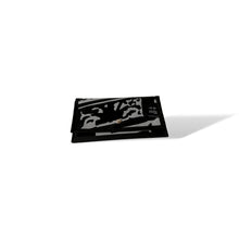 Charger l&#39;image dans la galerie, Portefeuille avec poche de monnaie fait de bannière publicitaire récupérée. Il est fabriqué 100% au Québec, Canada. Couleur: gris et noir